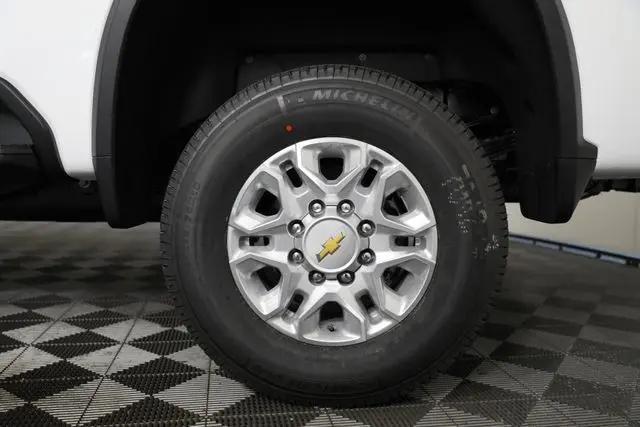 2026 Chevrolet Silverado 2500HD Crew Cab, Standard Bed, LT, 4WD