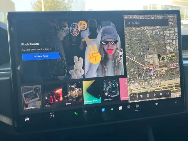 2022 Tesla Model X Plaid Tri Motor All-Wheel Drive