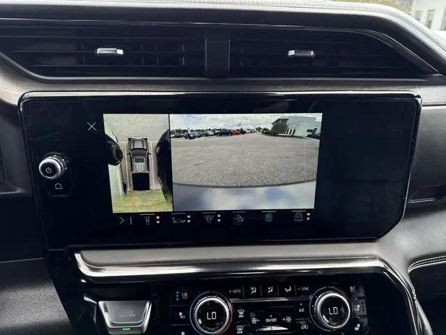 2022 GMC Sierra 1500 4WD Crew Cab Short Box AT4X