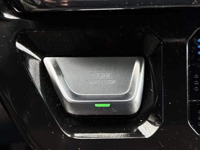 2022 GMC Sierra 1500 4WD Crew Cab Short Box AT4X