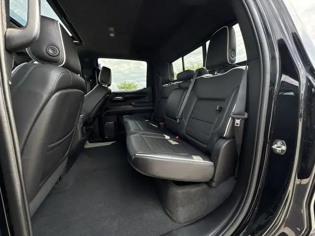 2022 GMC Sierra 1500 4WD Crew Cab Short Box AT4X
