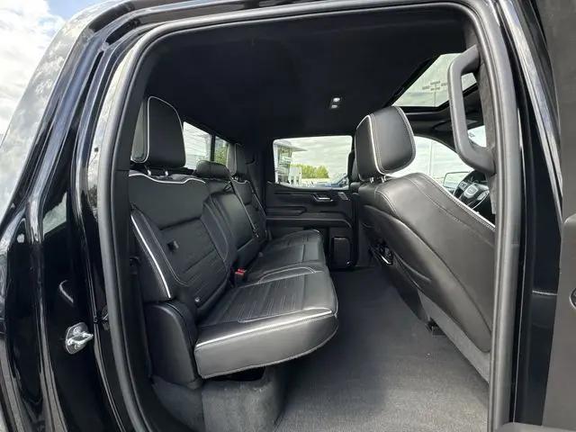 2022 GMC Sierra 1500 4WD Crew Cab Short Box AT4X