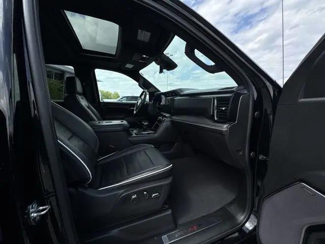 2022 GMC Sierra 1500 4WD Crew Cab Short Box AT4X