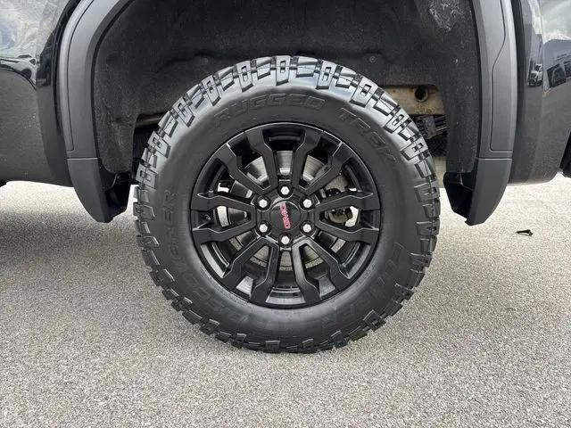 2022 GMC Sierra 1500 4WD Crew Cab Short Box AT4X