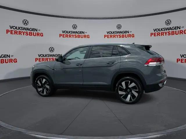 2026 Volkswagen Atlas Cross Sport SE with Technology