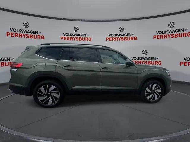 2026 Volkswagen Atlas SE with Technology