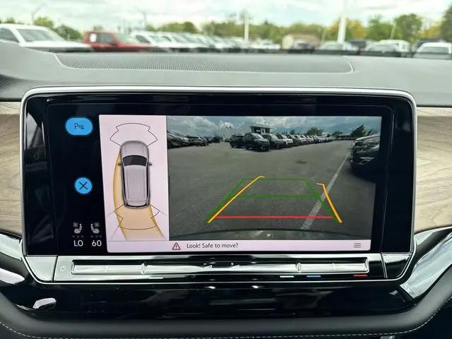 2026 Volkswagen Atlas SE with Technology