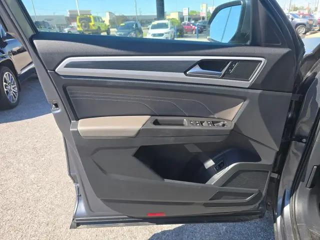 2022 Volkswagen Atlas 3.6L V6 SEL R-Line