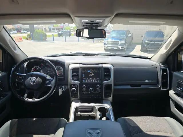 2017 Ram 1500 Big Horn Crew Cab 4x4 5'7" Box