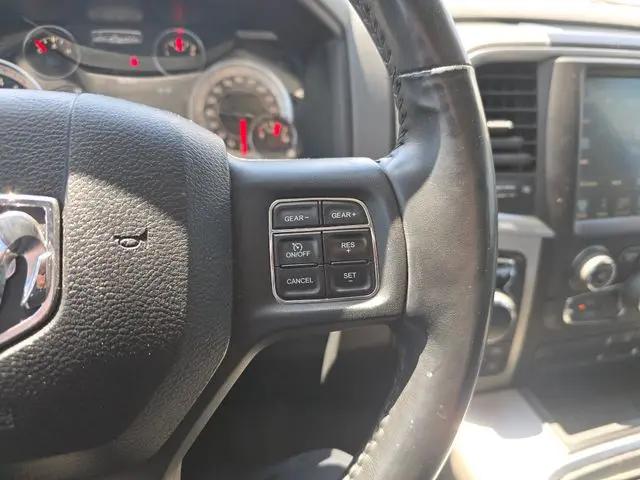2017 Ram 1500 Big Horn Crew Cab 4x4 5'7" Box