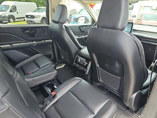 2023 Lincoln Aviator Standard