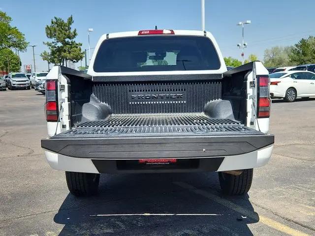 2023 Nissan Frontier Crew Cab SV 4x4