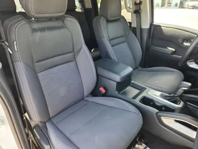 2023 Nissan Frontier Crew Cab SV 4x4
