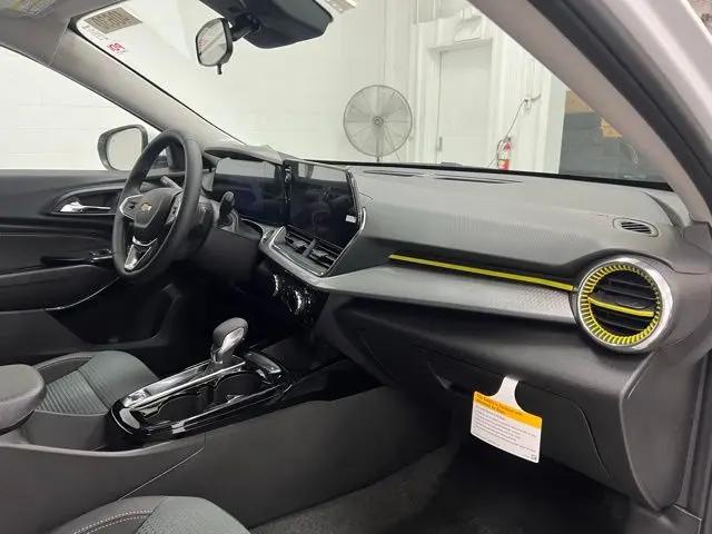 2026 Chevrolet Trax FWD LT