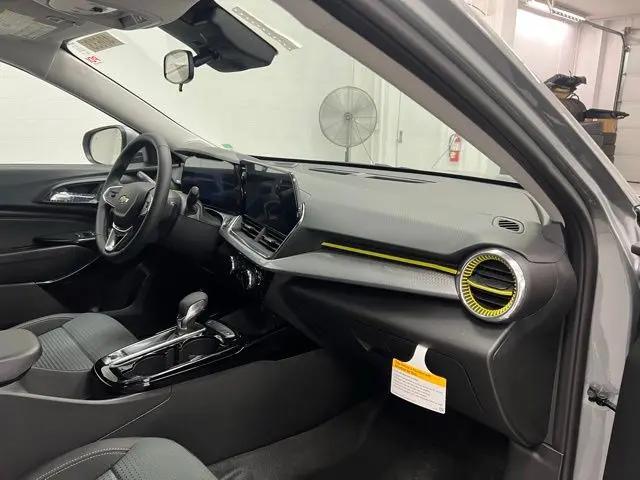 2026 Chevrolet Trax FWD LT
