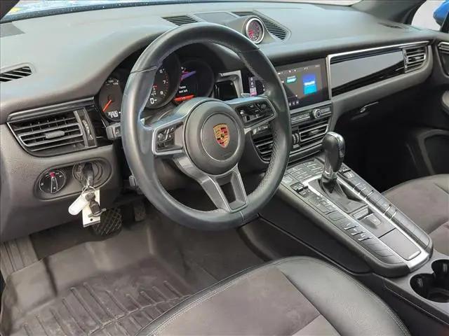 2020 Porsche Macan Macan