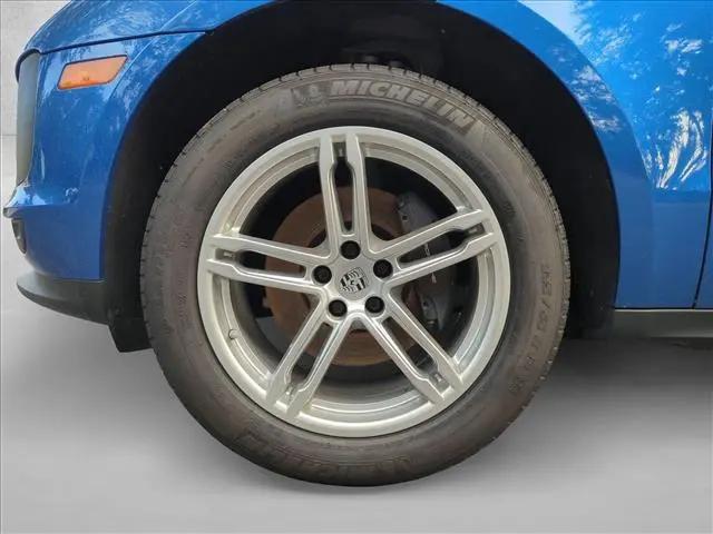 2020 Porsche Macan Macan