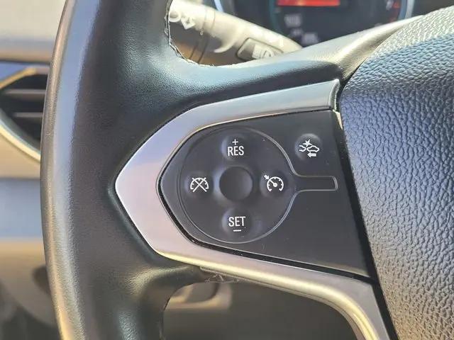 2023 Chevrolet Traverse AWD LT Cloth