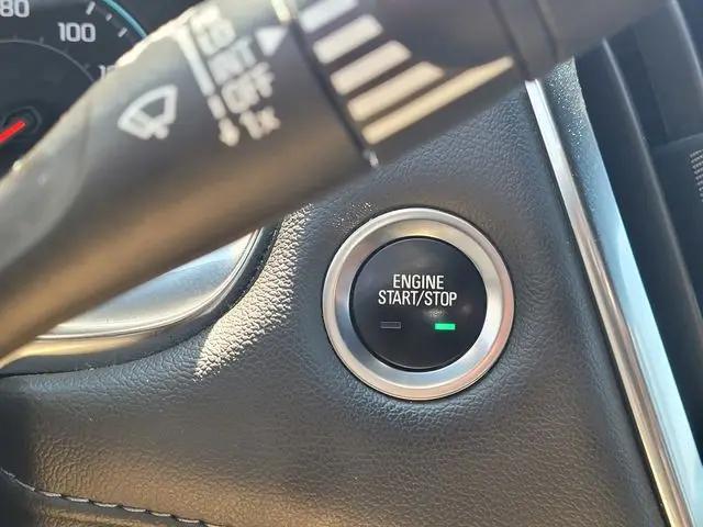 2023 Chevrolet Traverse AWD LT Cloth