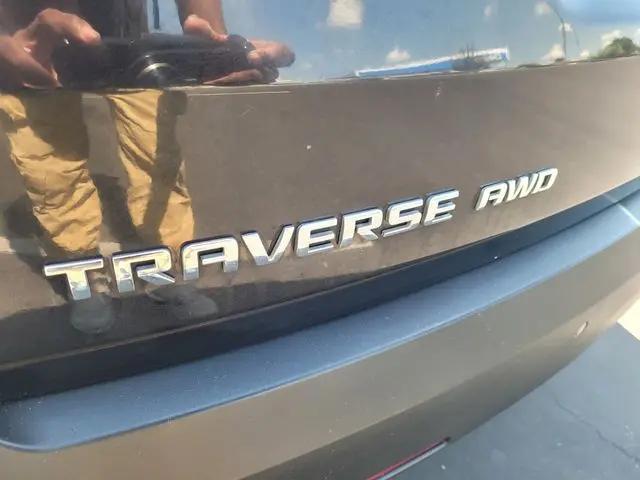 2023 Chevrolet Traverse AWD LT Cloth