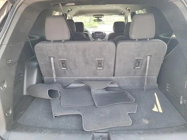 2023 Chevrolet Traverse AWD LT Cloth