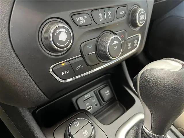 2016 Jeep Cherokee Latitude