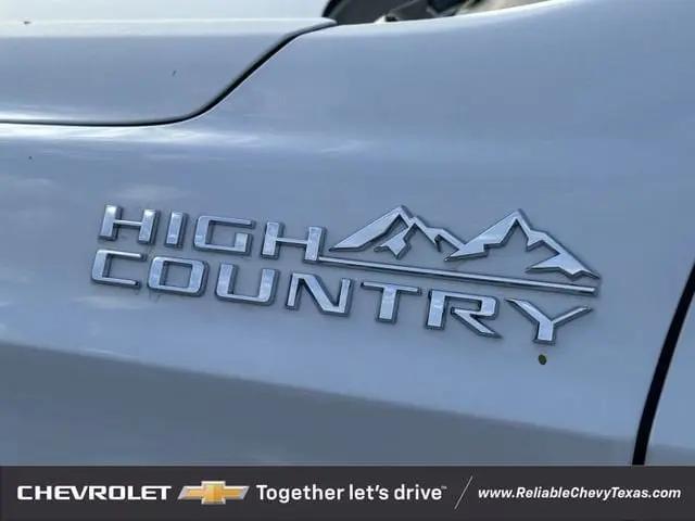 2026 Chevrolet Suburban High Country, RWD