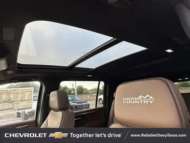 2026 Chevrolet Suburban High Country, RWD
