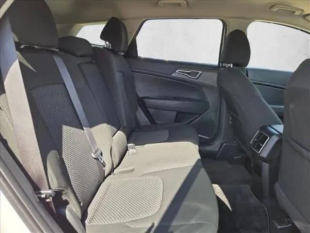 2025 Kia Sportage LX