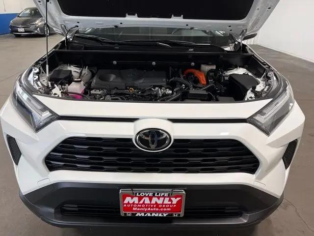 2025 Toyota RAV4 Hybrid LE