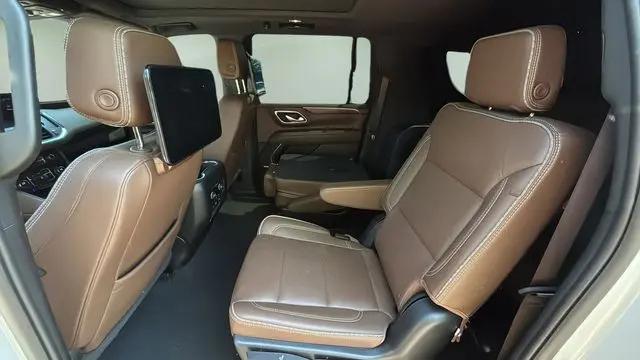 2024 Chevrolet Suburban 4WD High Country