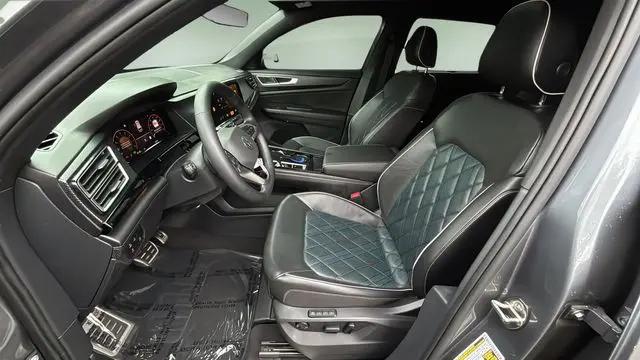 2024 Volkswagen Atlas Cross Sport 2.0T SEL Premium R-Line