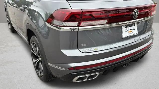 2024 Volkswagen Atlas Cross Sport 2.0T SEL Premium R-Line