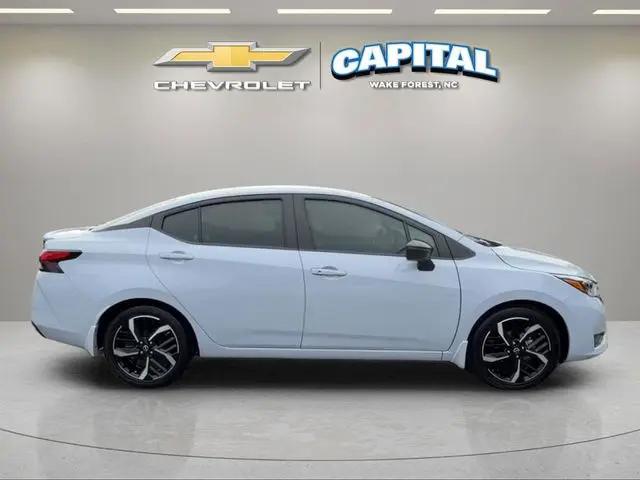 2025 Nissan Versa 1.6 SR