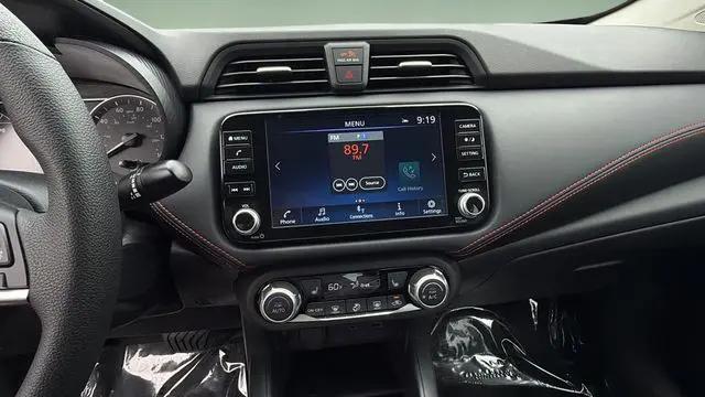 2025 Nissan Versa 1.6 SR