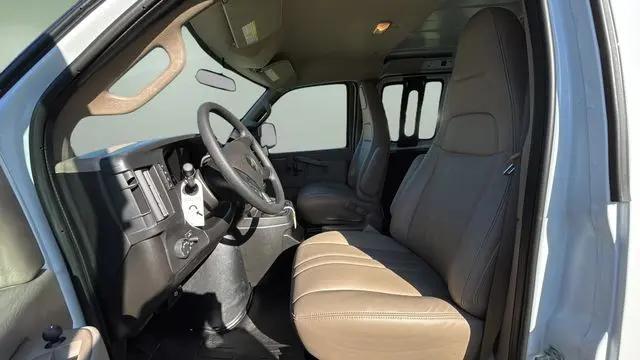 2026 Chevrolet Express Cargo Van 2500 Regular Wheelbase, WT, RWD