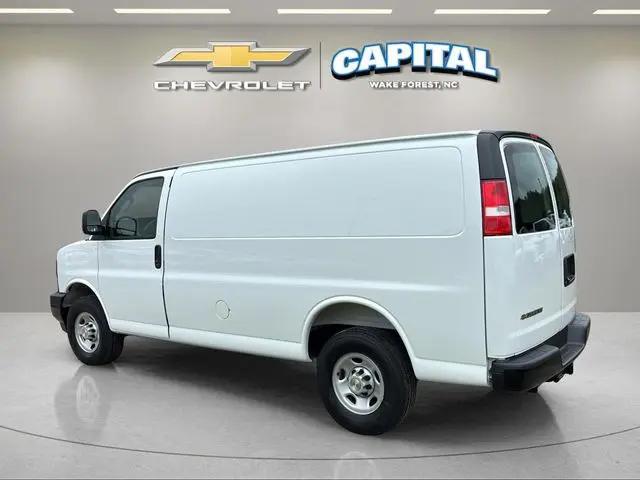 2026 Chevrolet Express Cargo Van 2500 Regular Wheelbase, WT, RWD
