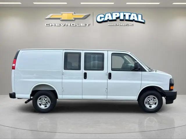2026 Chevrolet Express Cargo Van 2500 Regular Wheelbase, WT, RWD