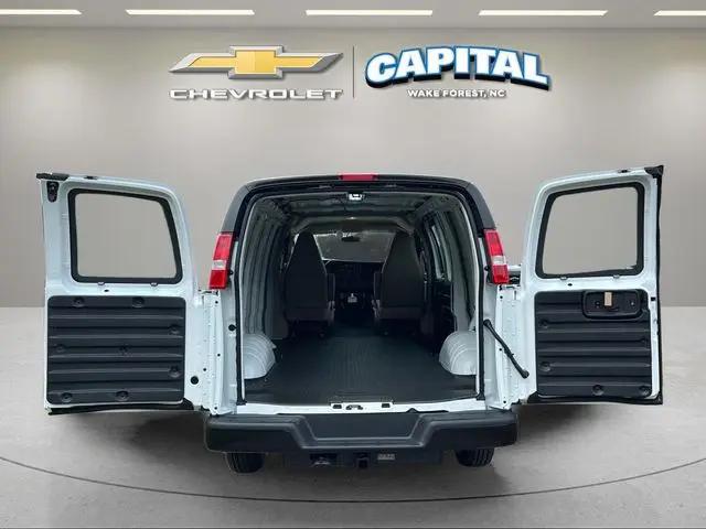 2026 Chevrolet Express Cargo Van 2500 Regular Wheelbase, WT, RWD