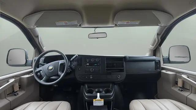 2026 Chevrolet Express Cargo Van 2500 Regular Wheelbase, WT, RWD