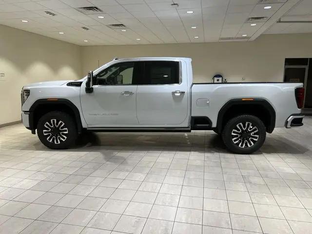 2026 GMC Sierra 2500HD Crew Cab, Standard Bed, Denali Ultimate, 4WD