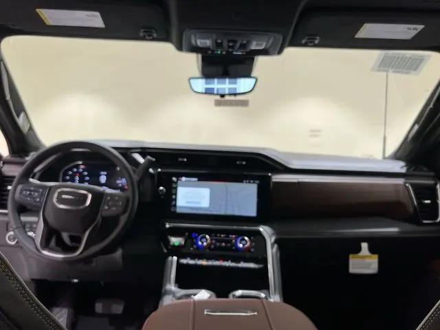 2026 GMC Sierra 2500HD Crew Cab, Standard Bed, Denali Ultimate, 4WD