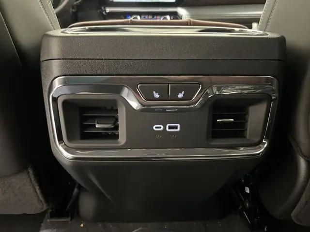 2026 GMC Sierra 2500HD Crew Cab, Standard Bed, Denali Ultimate, 4WD