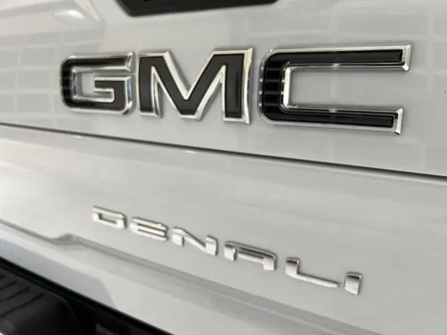 2026 GMC Sierra 2500HD Crew Cab, Standard Bed, Denali Ultimate, 4WD