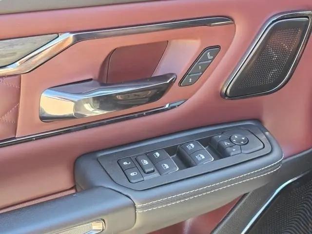 2025 Ram 1500 Limited Crew Cab 4x4 5'7" Box
