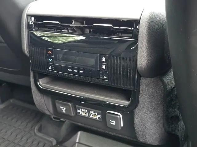 2026 Jeep Grand Wagoneer Limited Reserve 4x4