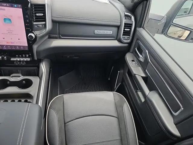 2026 Ram 3500 Laramie Crew Cab 4x4 8' Box