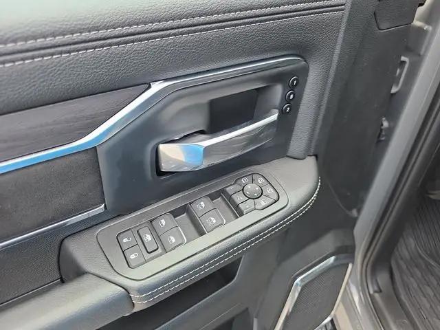 2026 Ram 3500 Laramie Crew Cab 4x4 8' Box