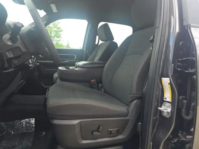 2025 Ram 2500 Big Horn Crew Cab 4x4 6'4" Box
