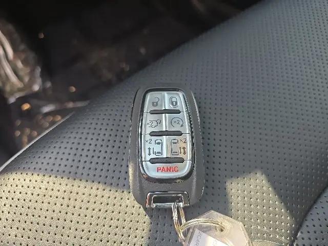 2026 Chrysler Pacifica Limited AWD